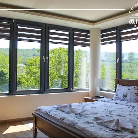 Zoo Misic Prenociste Otel