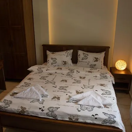 Zoo Misic Prenociste Hotel