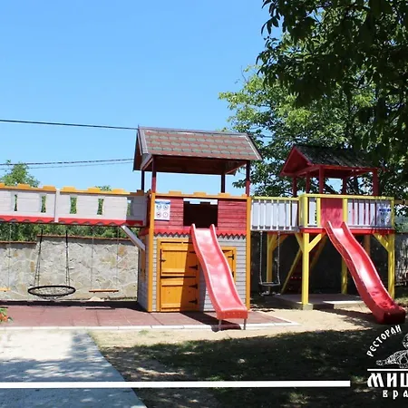 Zoo Misic Prenociste