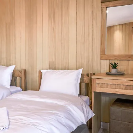 Zoo Misic Prenociste * Vranje